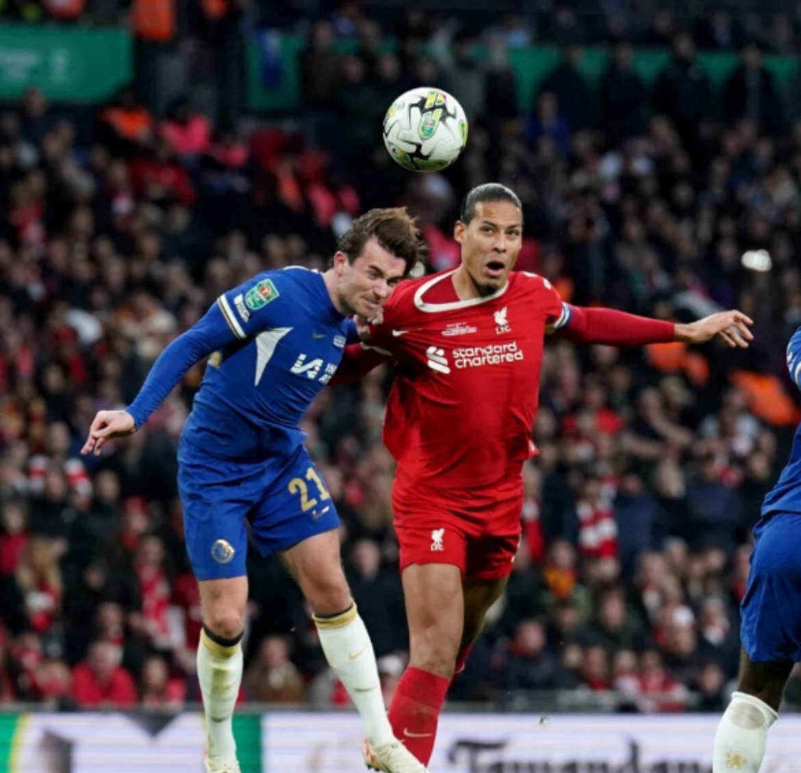 关于球队战术娴熟，攻守兼备实力卓越的信息