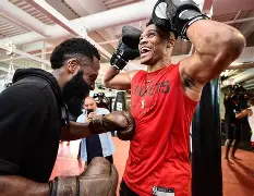 威少复出首战，关键时刻神级表现状态火爆，全明星入选成为焦点！的简单介绍