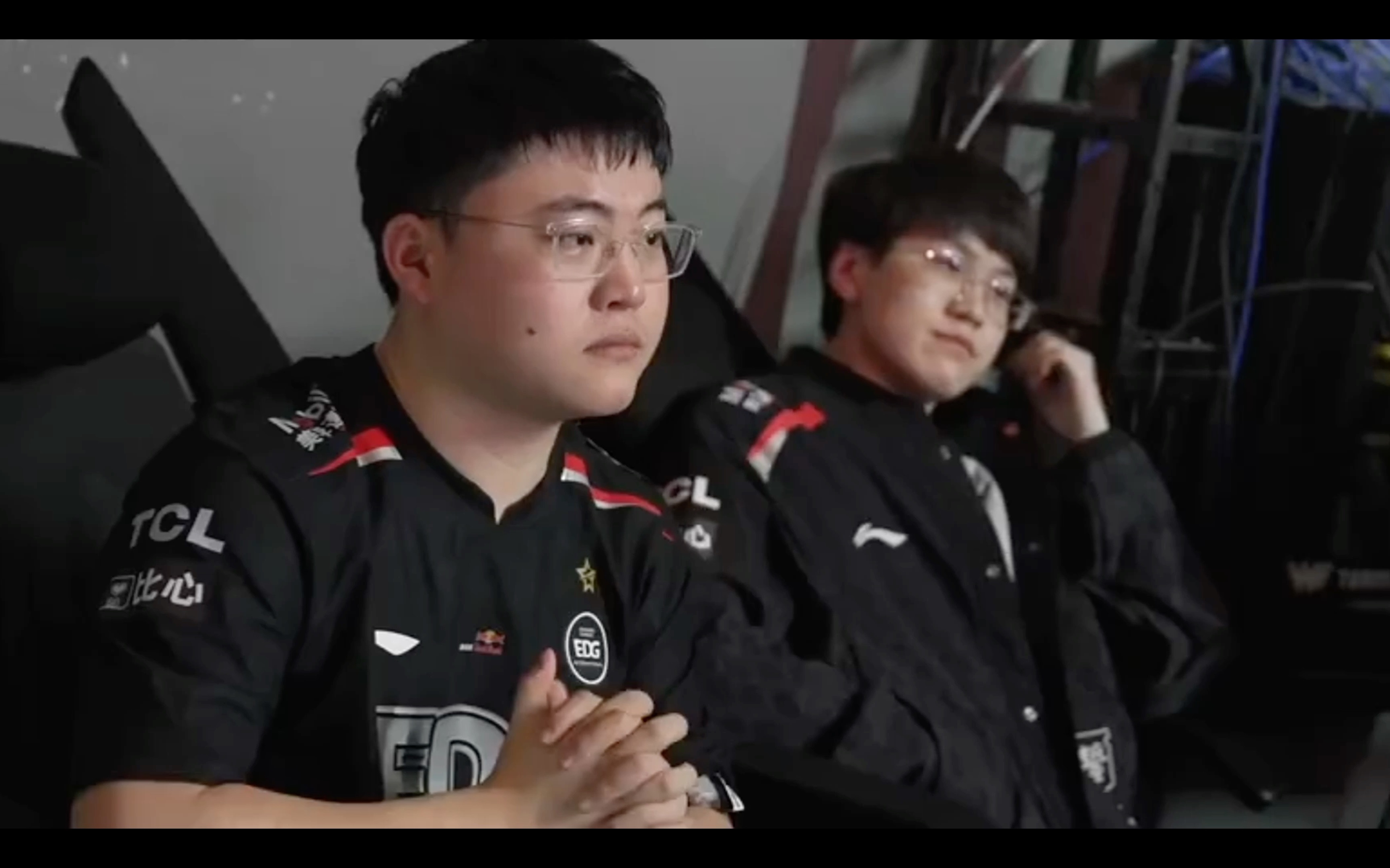 Uzi回归赛场，出色防守首场状态亮眼，MAD观众沸腾！的简单介绍